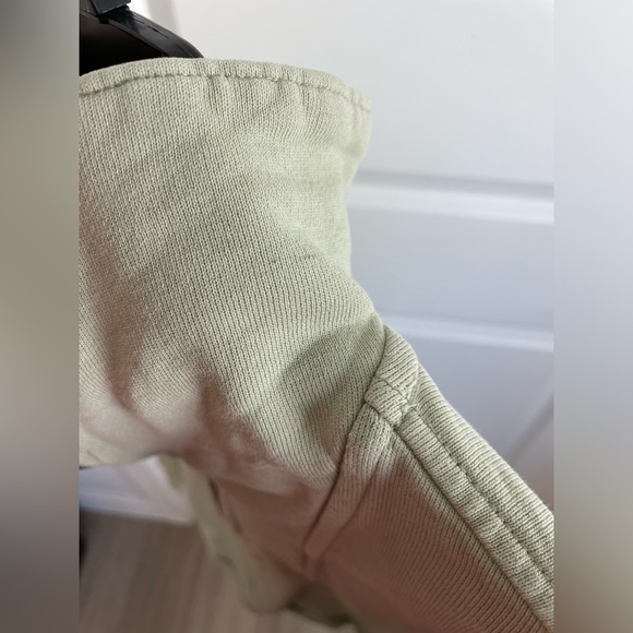 Everlane Sweater - Picture 3 of 4